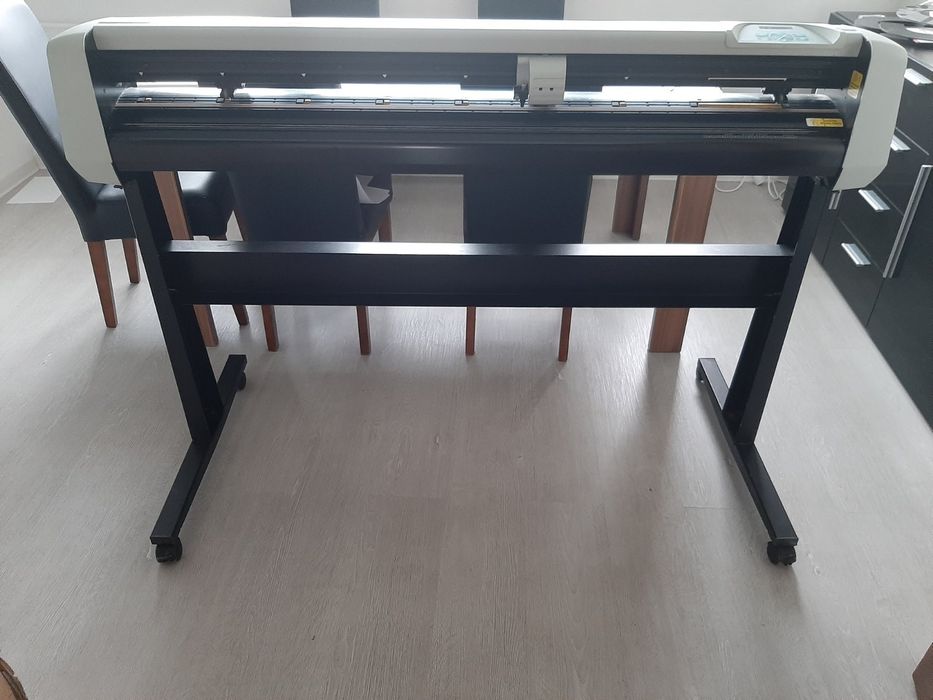 Режещ плотер Summacut D120