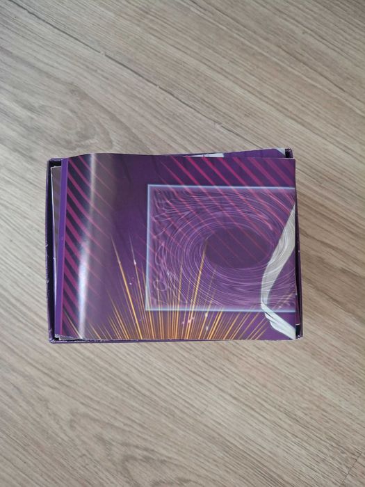 Оригинални карти Yu-Gi-Oh GX с протектори