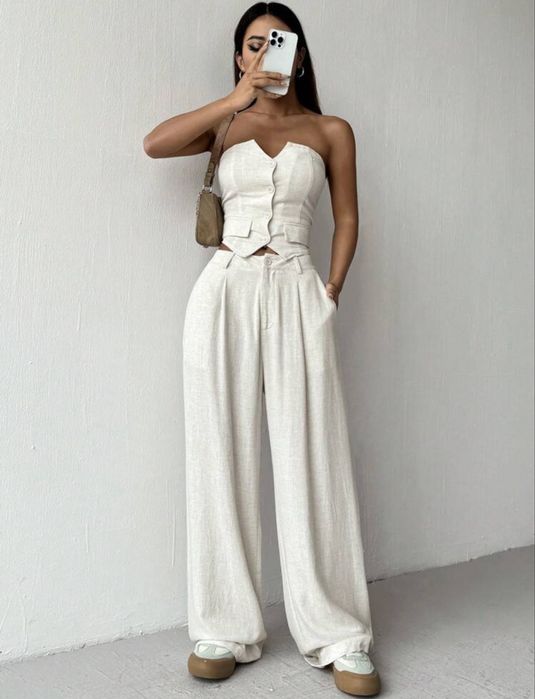 Дамска сет в бежово