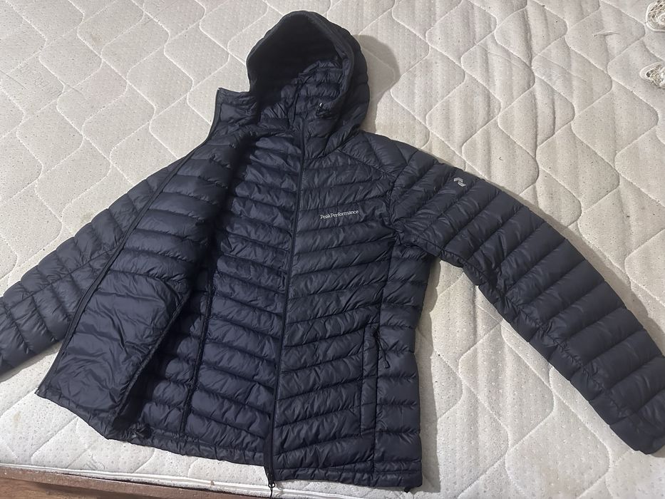 Peak Performance Frost  Down Hooded Jacket Black мъжко зимно яке