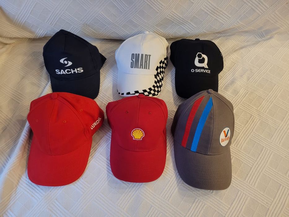 Vând colecție de șepci tip "baseball"