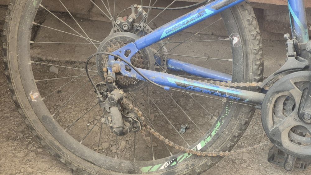 Продам велосипед едет