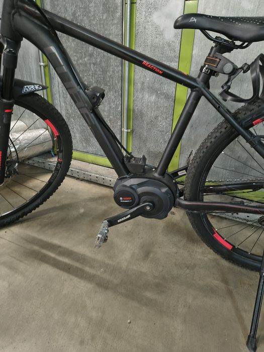 Vind bicicleta electrica fara acumulator si incarcator
