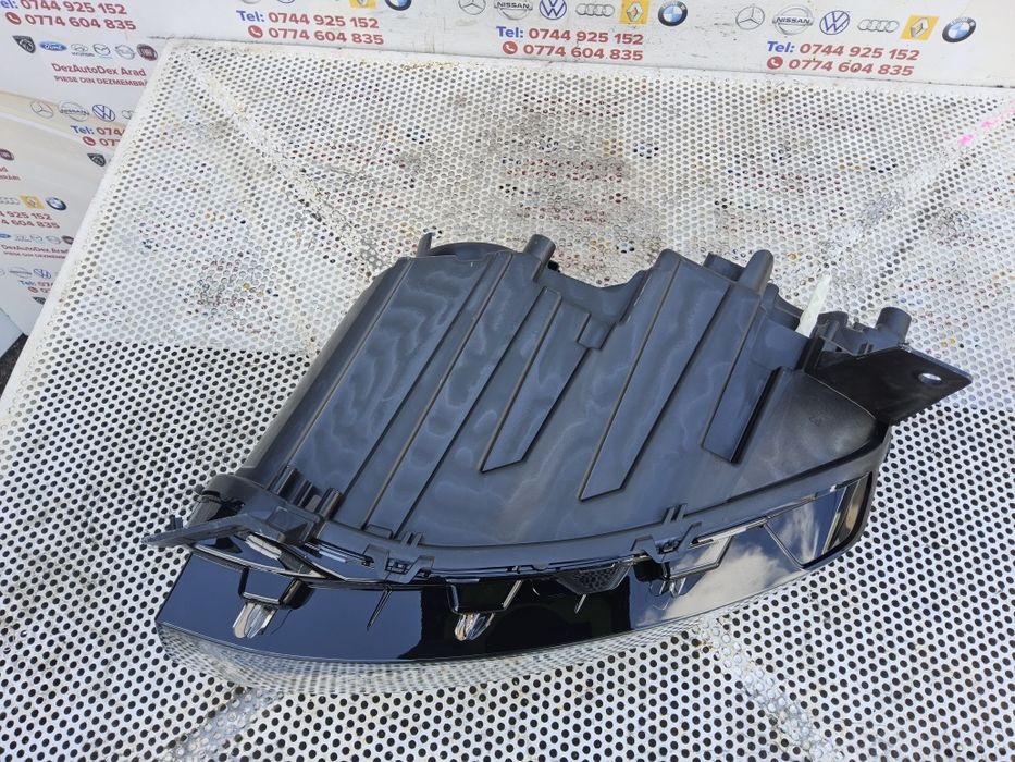 Far dreapta Full Led Dacia Duster 3 Bigster cod 260107725r far Duster 3 Bigster stanga dreapta