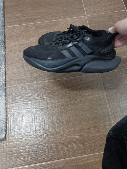 НОВИ маратонки adidas
