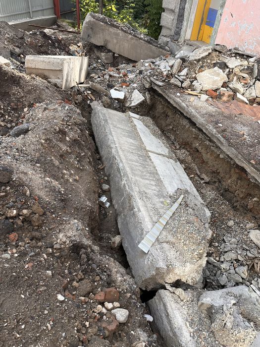 Бетонные блоки, плиты бесплатно