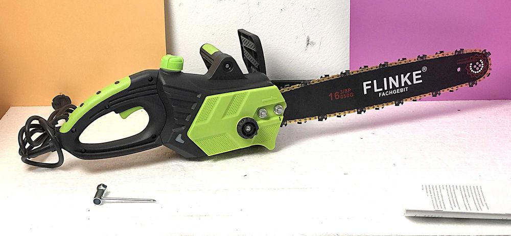 Fierastrau electric 3200W, lama 40 cm, ungere automata!