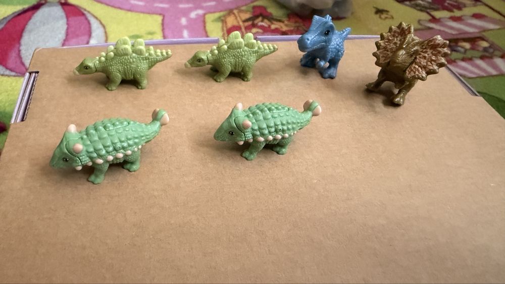 Подарявам Kinder играчки