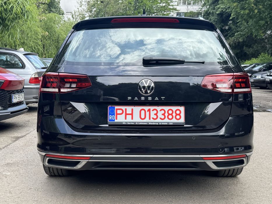 Volkswagen Passat Elegance 2.0 TDI/Automat DSG/150CP/Full LED/Cockpit/NR ROSII