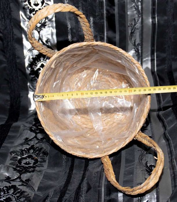 Корзины плетеные с ручками