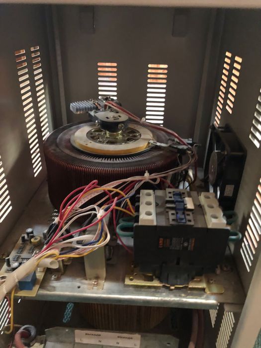 Стабилизатор напряжения