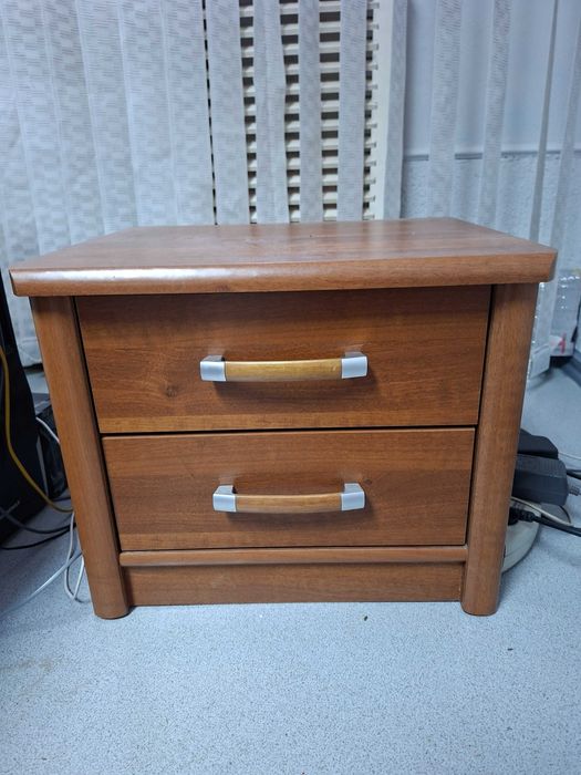 тумбочка прикроватная