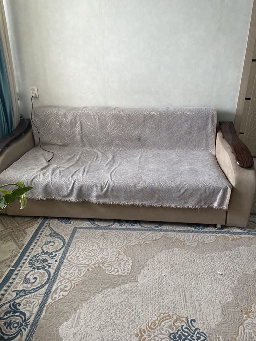 Продам диван в хорошем состояний