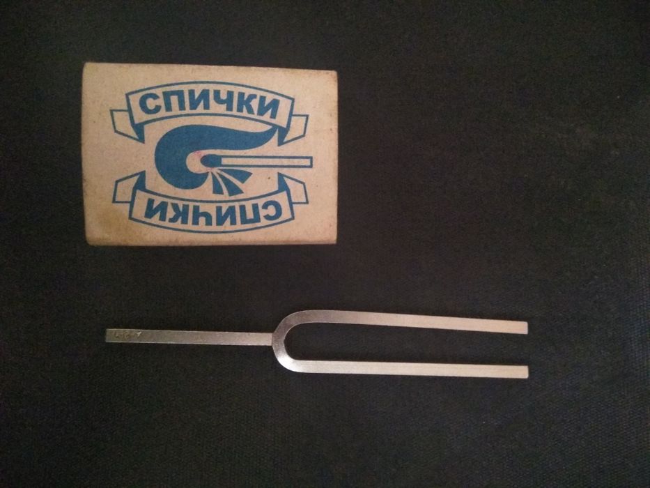 Камертон вилочный. А-880.