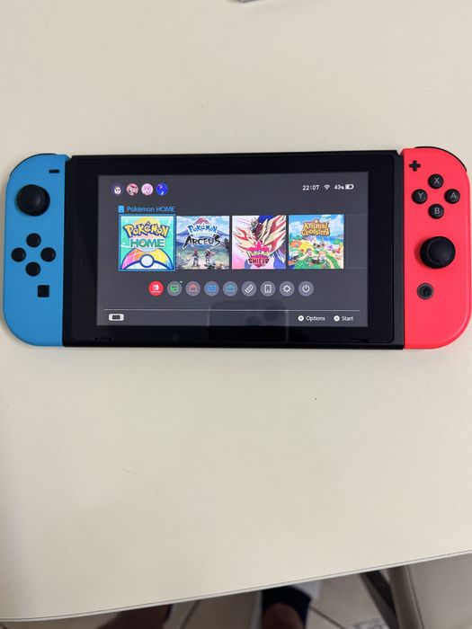 Nintendo Switch si 2 jocuri