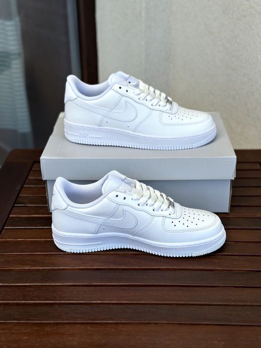 Мъжки обувки Nike Air Force 1 '07 (Triple White) - номер 42.5 (27см), НОВИ с кутия
