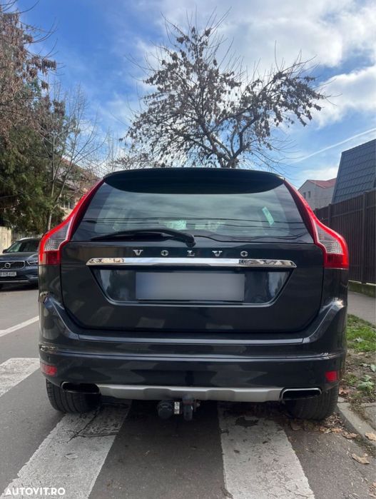 Volvo XC60 T5 AWD R-Design