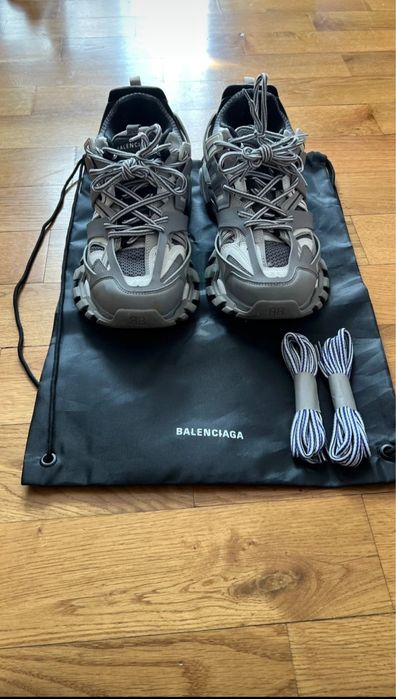 Balenciaga track