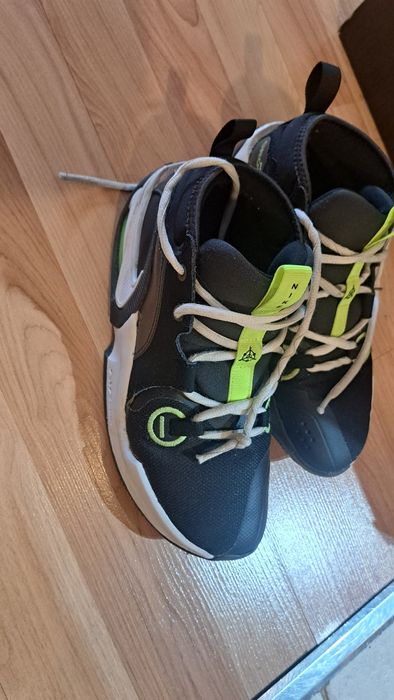 Vând ghete Nike Air Zoom Crossover 2, mărimea 39