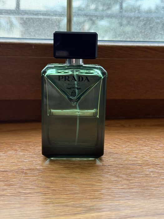 Продам парфюмы б/у