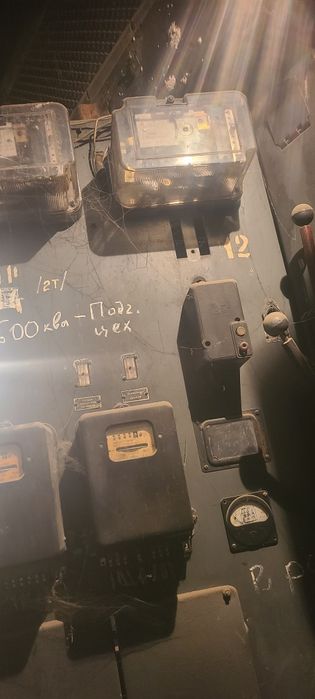 "Масленный включатель" ва "магнитный пускатель" сотилади,