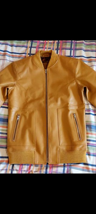 Продавам кожено яке
