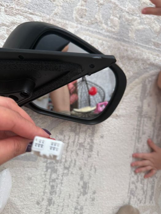 Правое зеркало рав 4