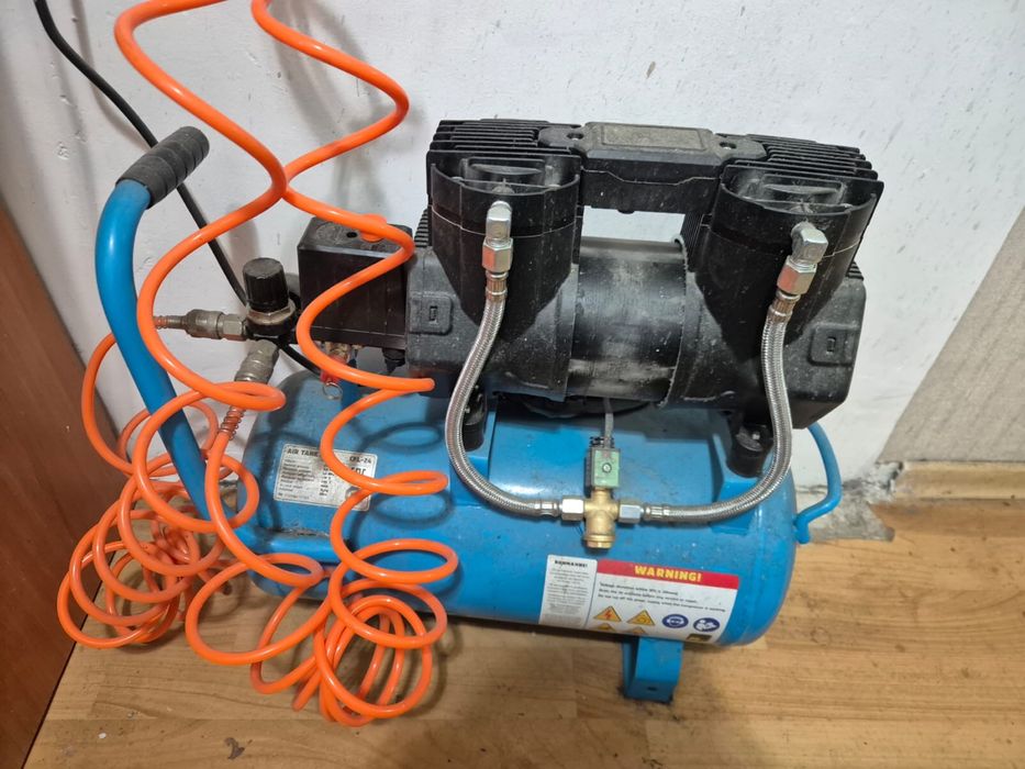 Продам кампрессор безмаслянный