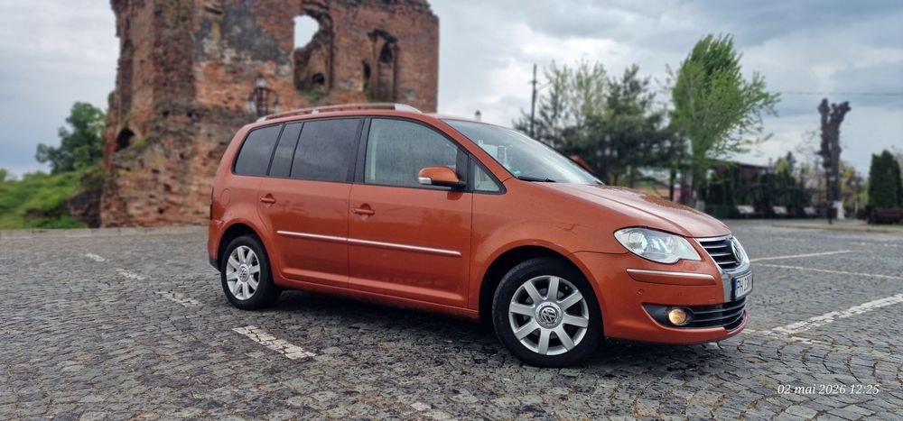 Volkswagen Touran , 7 locuri, 2009!