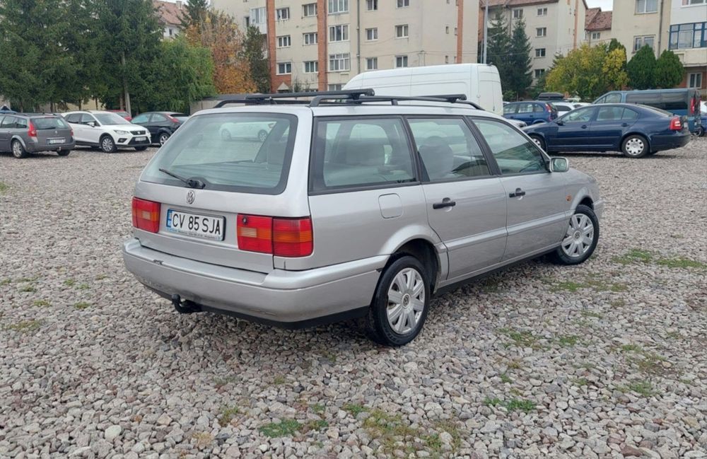VOLKSWAGEN Passat 1994 — imagine 4
