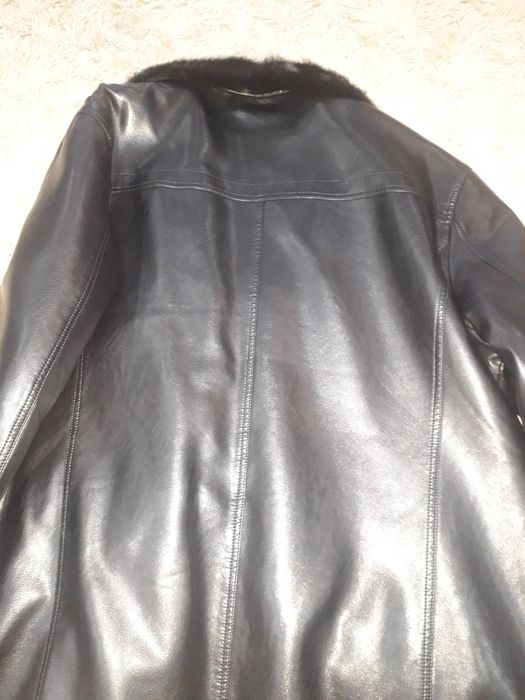 Продаю куртку зима 54р