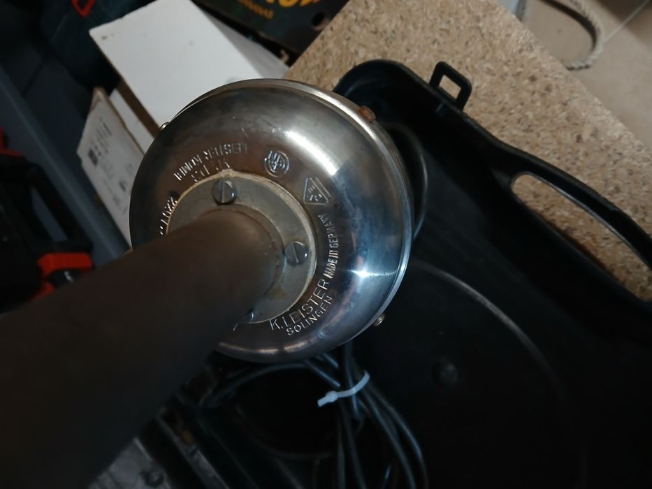 Leister feon aer cald