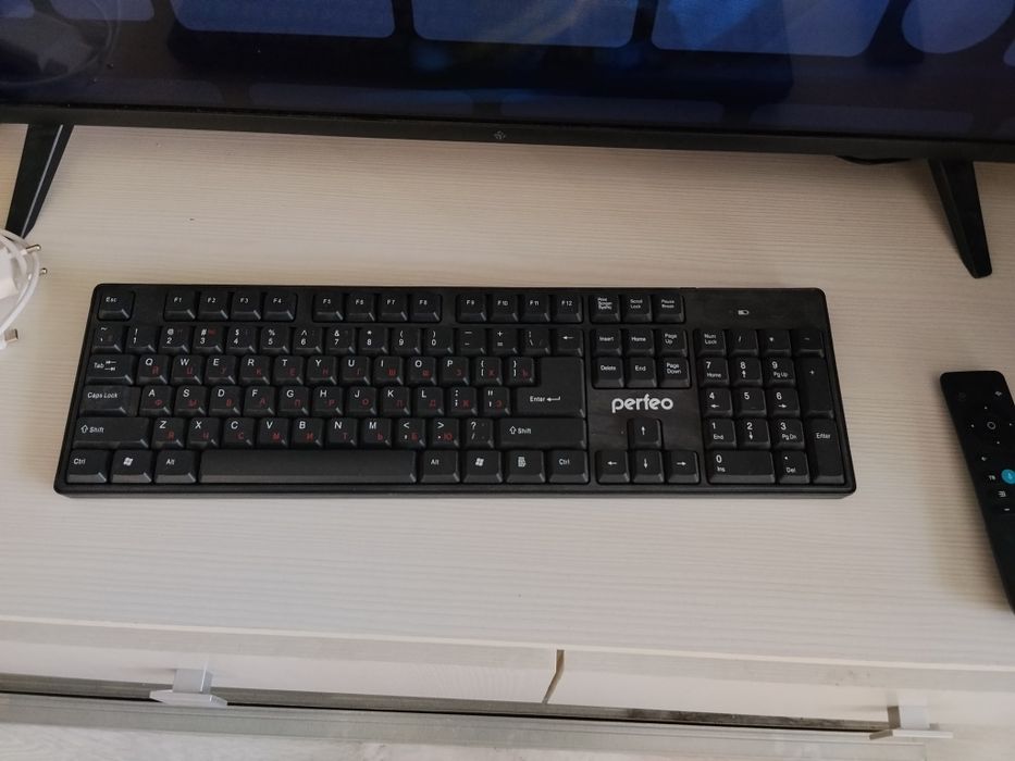 Клавиатура блютуз