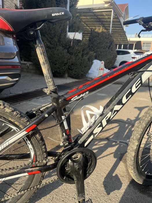 Продаю велик, покупала за 150 000 тенге продаю за 30000 тенге