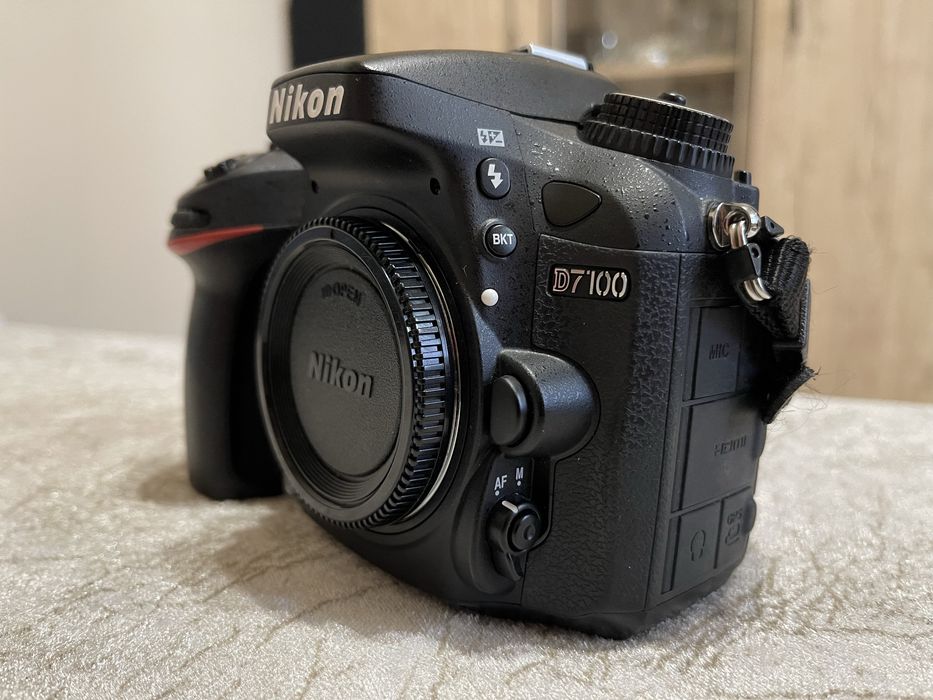 Nikon D7100 dslr