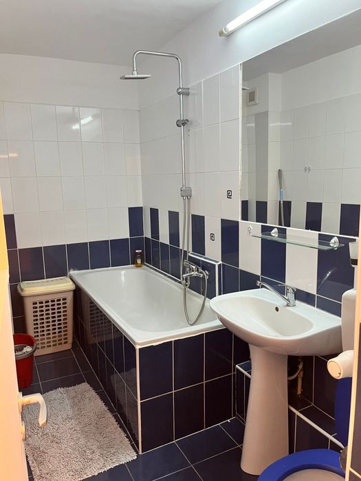Vand Apartament 2 camere