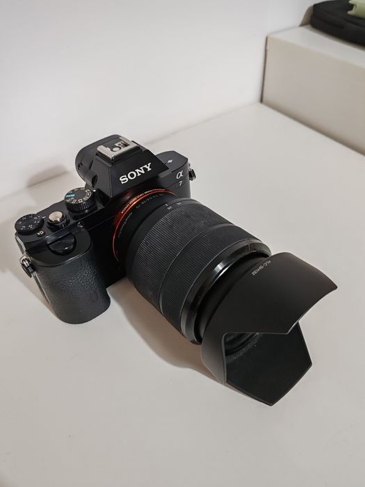 Sony a7 + 28-70mm
