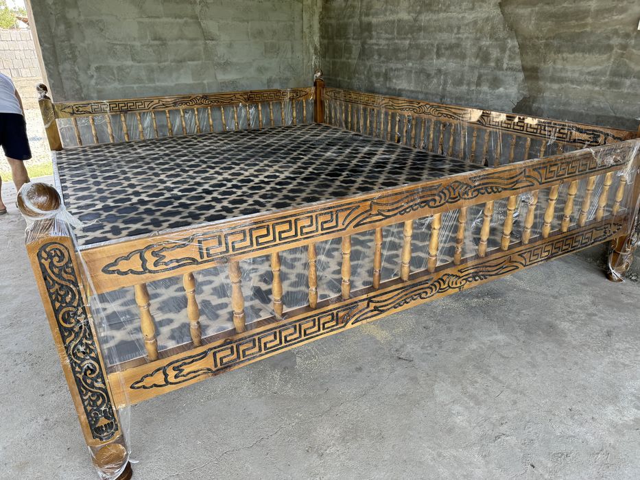 Тапчан деревянный