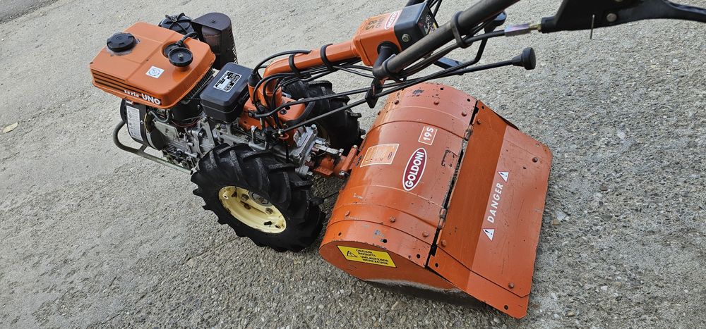 Motocultor profesional Goldoni uno 8Lombardini