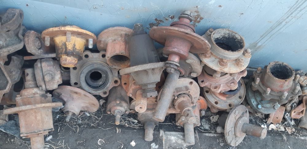 Ступицы   и диски колес  рабочие и новые разные