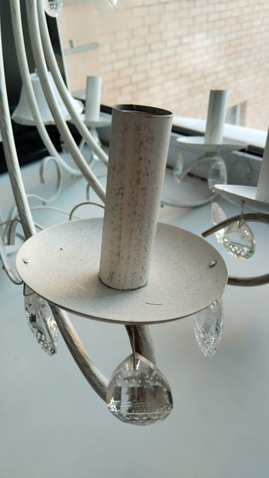 Люстра в хорошем состоянии