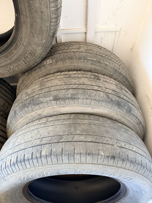 Продам резину 215/70 R16