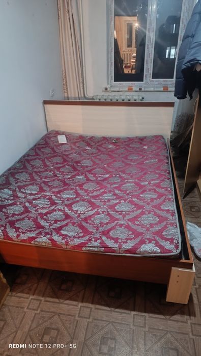 Здравствуйте продам кровать
