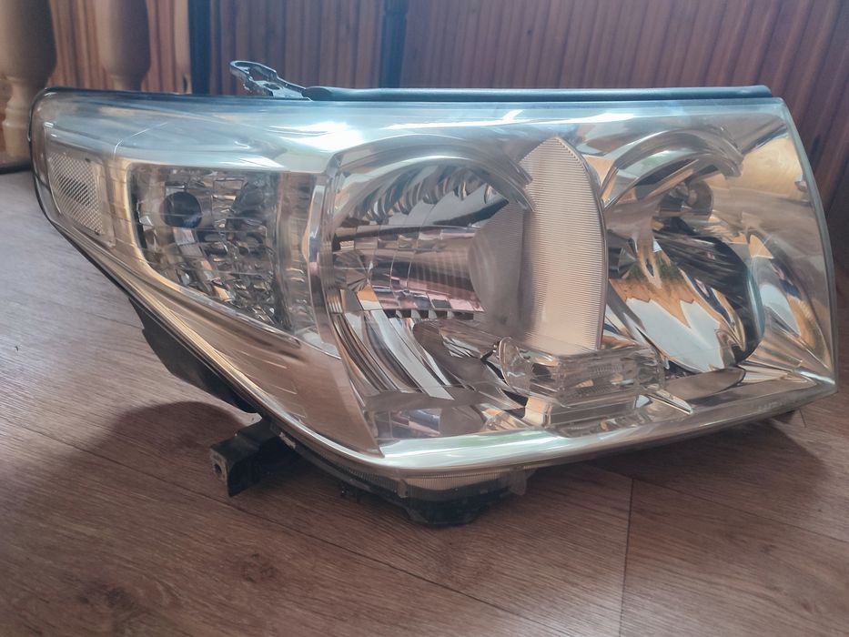 Фары Ленд Крузер 200