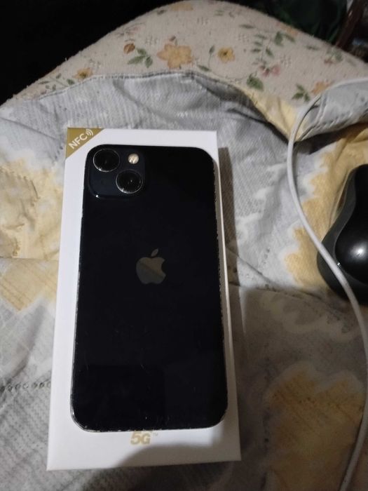 iPhone 13  128 GB