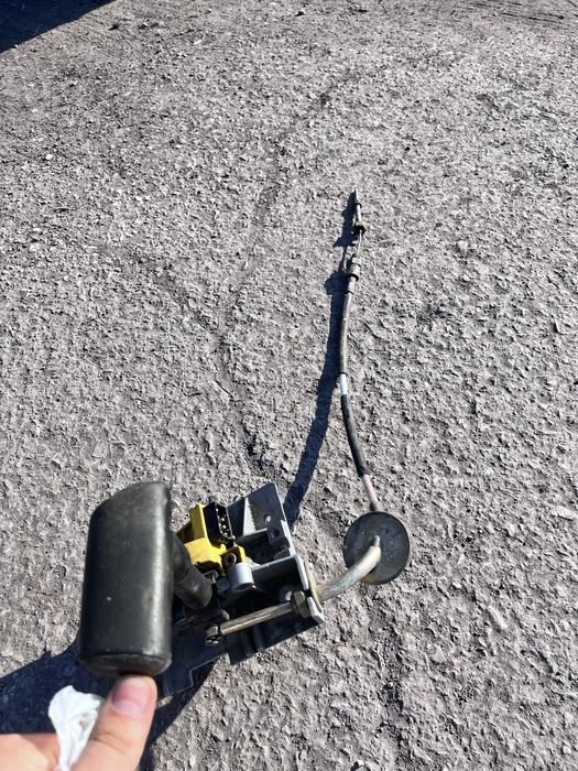 Троссик на бмв е36