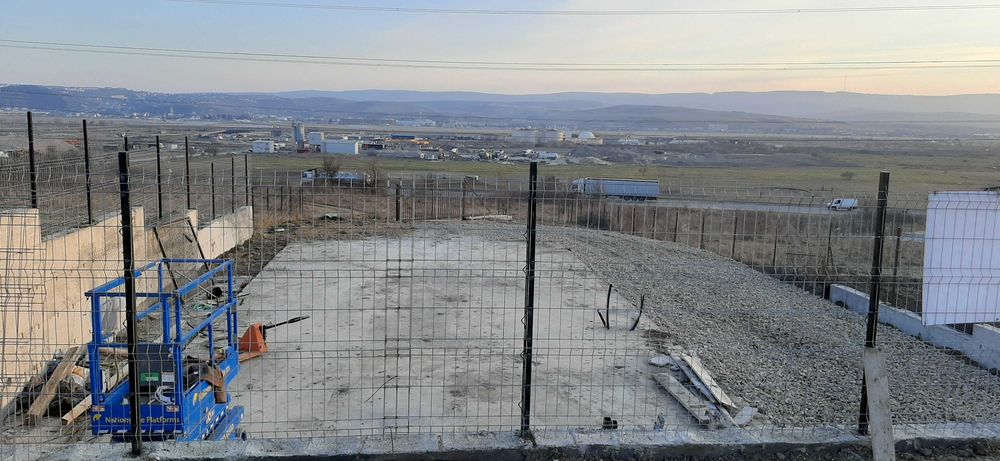 Închiriez teren 500 mp betonat pe centura Muncii-Apahida