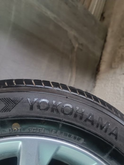 Запаска от Camry 50 ( Оригинал)