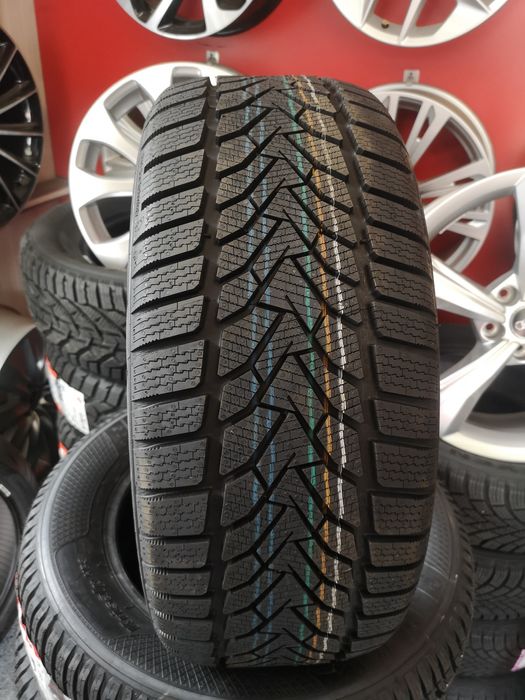 Зимни гуми 205 55 16/225 45 17/ 225 50 17/225 40 18/225 45 18 UNIROYAL