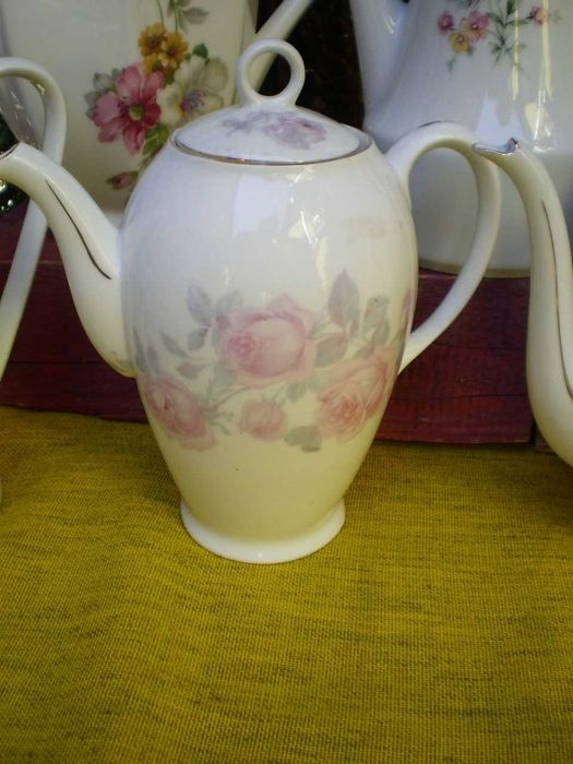 Ceainice vintage  din portelan